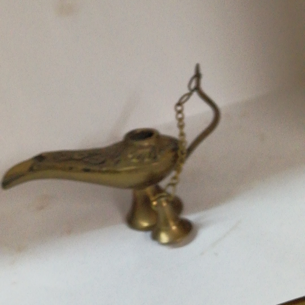 Brass handmaid Aladin cherag - Picture 3 of 5